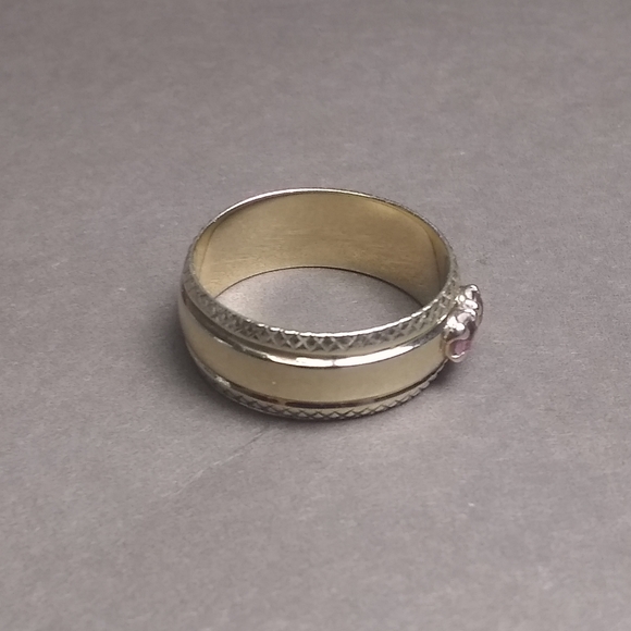 14KT Solid Gold Band w/ Vintage Ruby & Citrine Gemstones - Picture 5 of 7